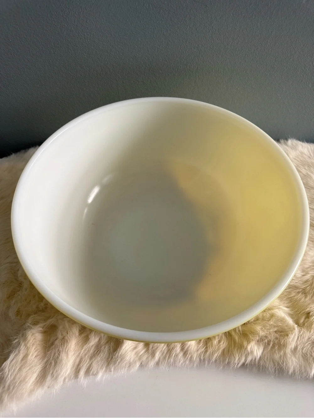 Pyrex Vintage Primary Color Yellow 4qt Ovenware Mixing Bowl